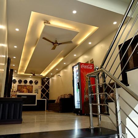 Hotel Pulse Inn Near Railway Station Τζαϊπούρ Εξωτερικό φωτογραφία
