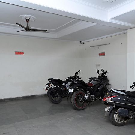 Hotel Pulse Inn Near Railway Station Τζαϊπούρ Εξωτερικό φωτογραφία