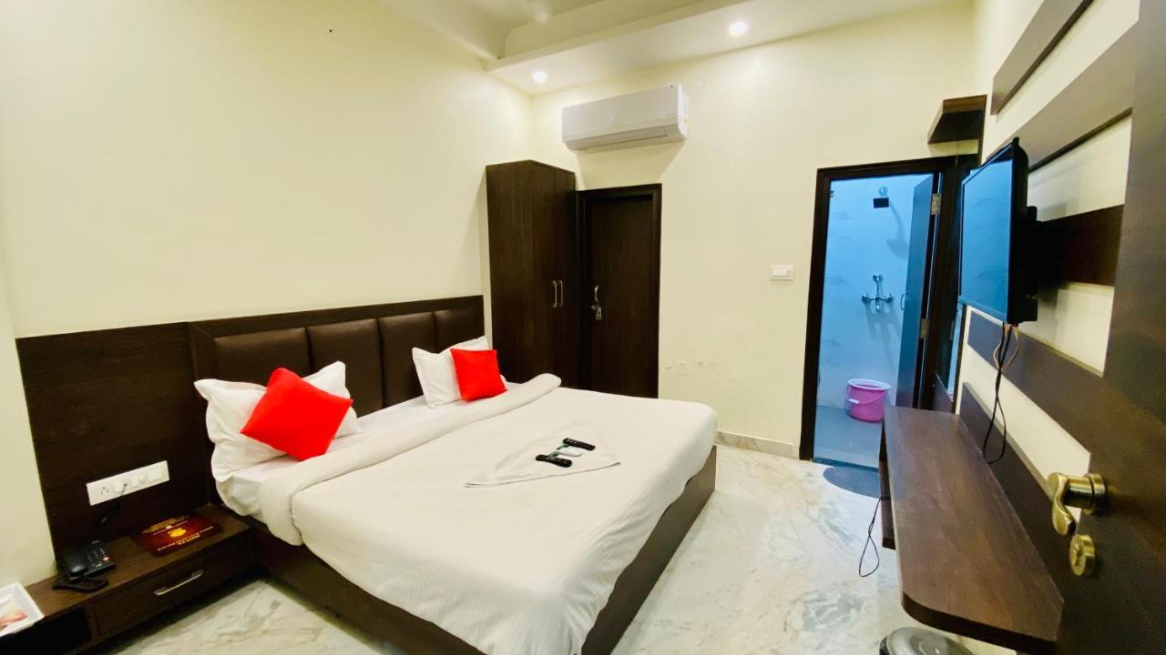 Hotel Pulse Inn Near Railway Station Τζαϊπούρ Εξωτερικό φωτογραφία