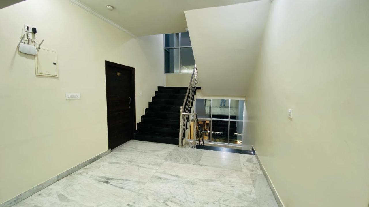 Hotel Pulse Inn Near Railway Station Τζαϊπούρ Εξωτερικό φωτογραφία