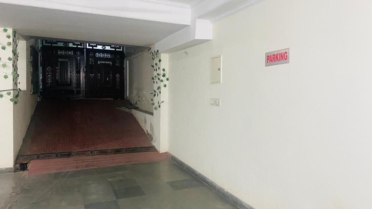 Hotel Pulse Inn Near Railway Station Τζαϊπούρ Εξωτερικό φωτογραφία