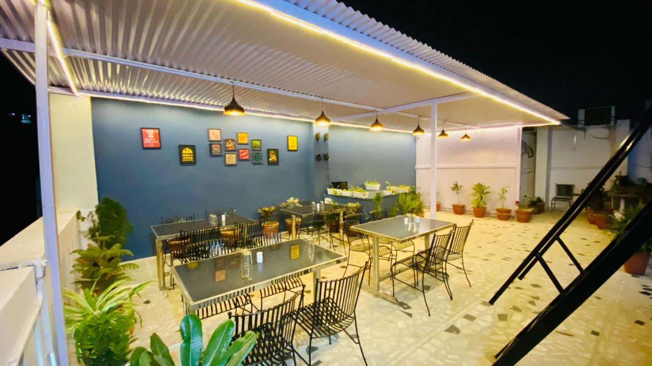 Hotel Pulse Inn Near Railway Station Τζαϊπούρ Εξωτερικό φωτογραφία