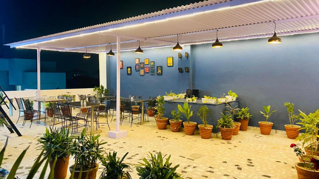 Hotel Pulse Inn Near Railway Station Τζαϊπούρ Εξωτερικό φωτογραφία