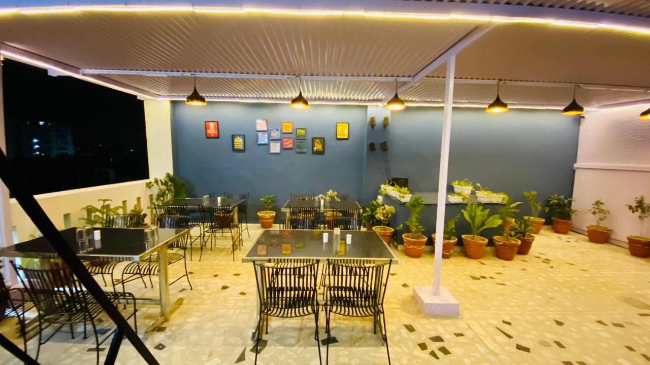 Hotel Pulse Inn Near Railway Station Τζαϊπούρ Εξωτερικό φωτογραφία