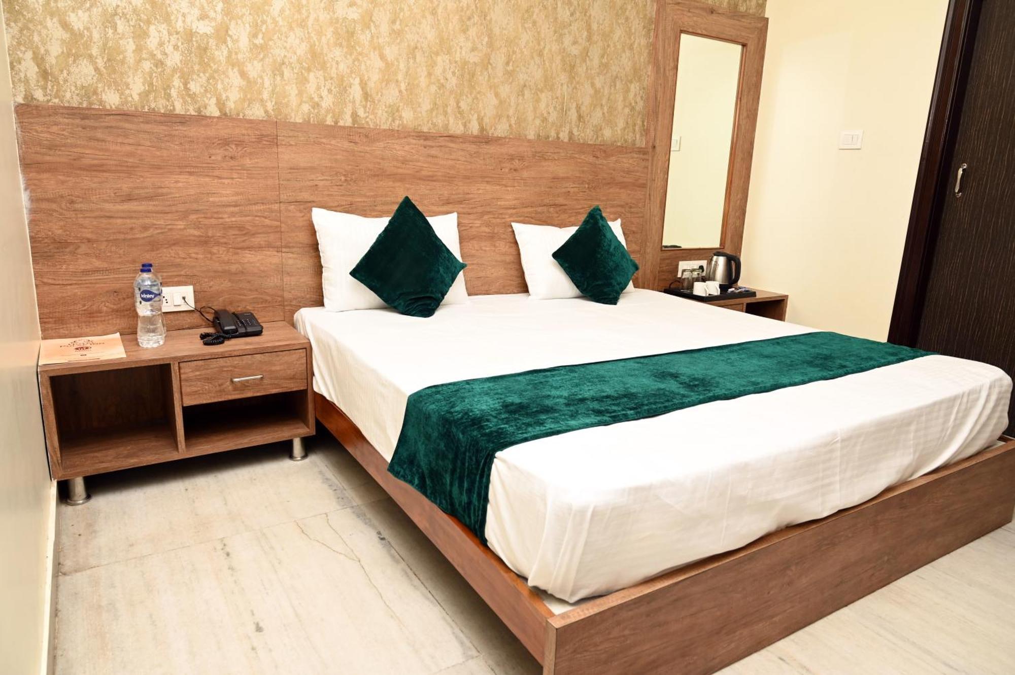 Hotel Pulse Inn Near Railway Station Τζαϊπούρ Εξωτερικό φωτογραφία