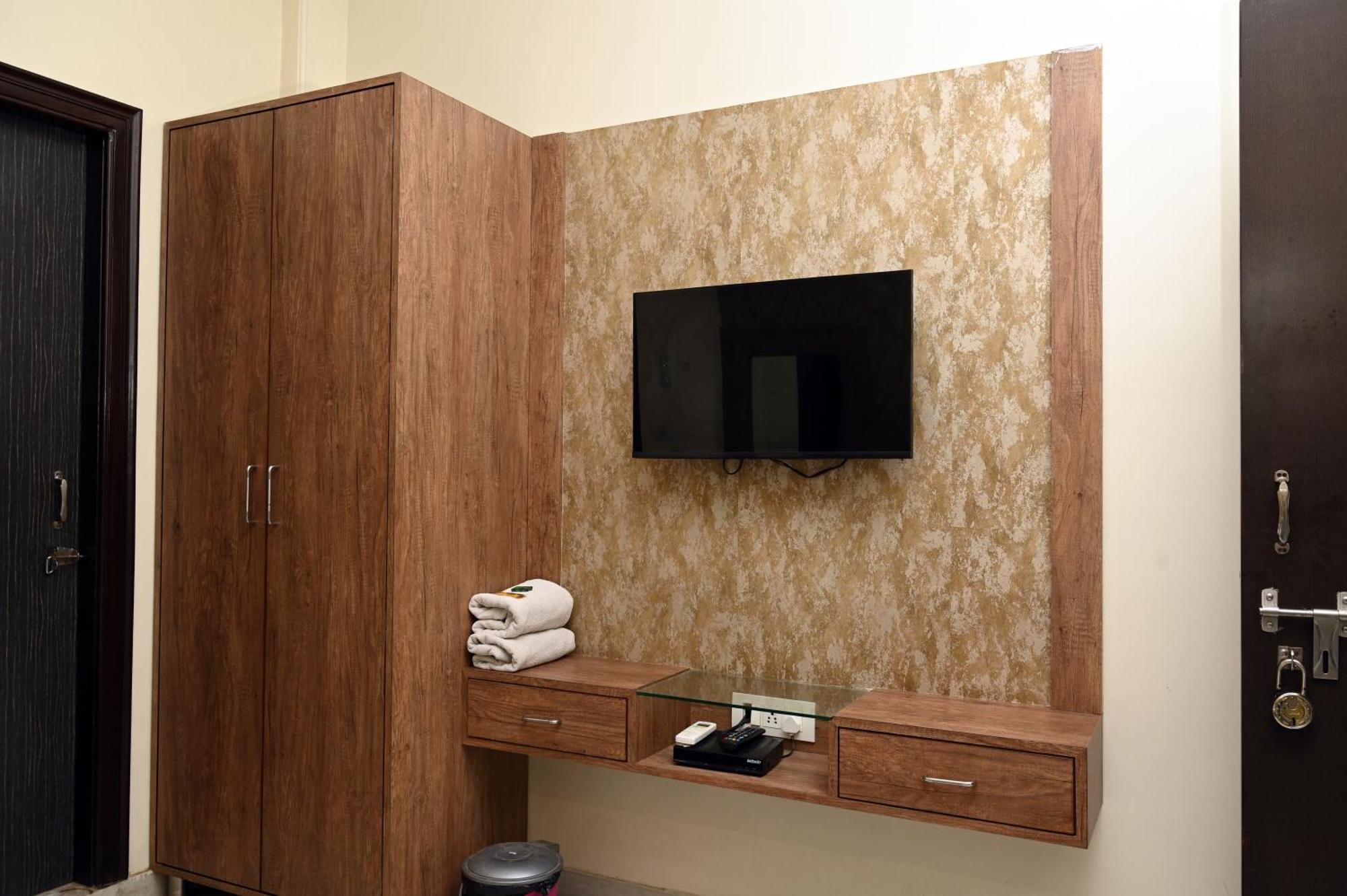 Hotel Pulse Inn Near Railway Station Τζαϊπούρ Εξωτερικό φωτογραφία