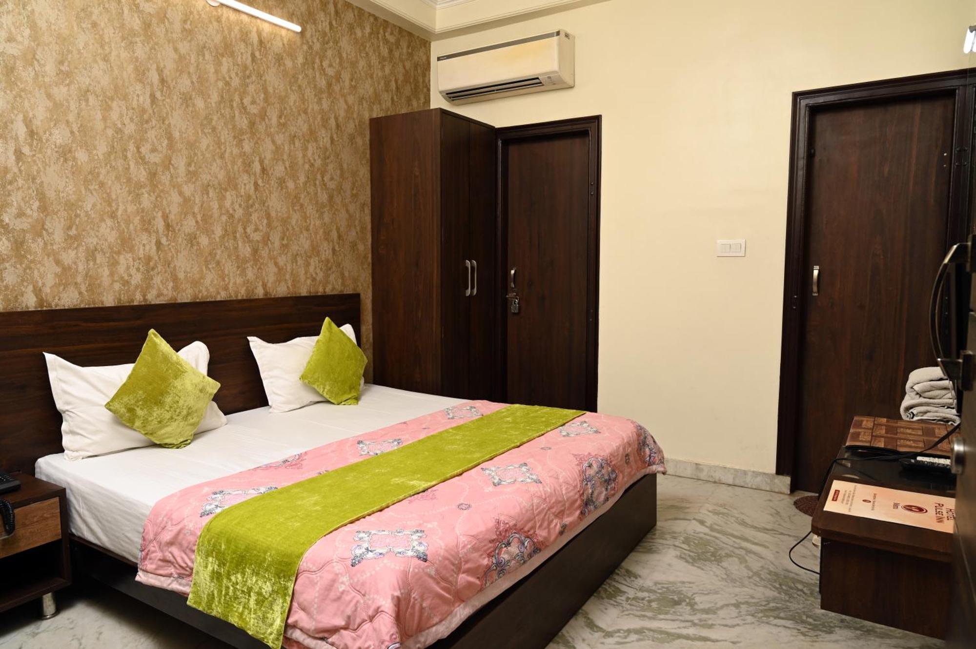 Hotel Pulse Inn Near Railway Station Τζαϊπούρ Εξωτερικό φωτογραφία