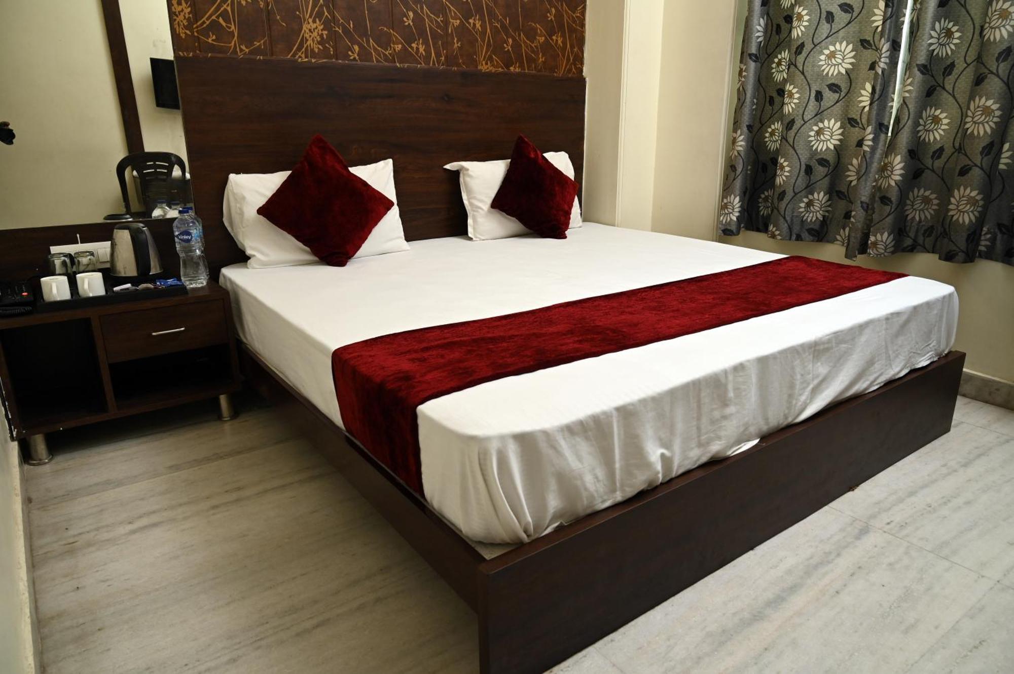Hotel Pulse Inn Near Railway Station Τζαϊπούρ Εξωτερικό φωτογραφία