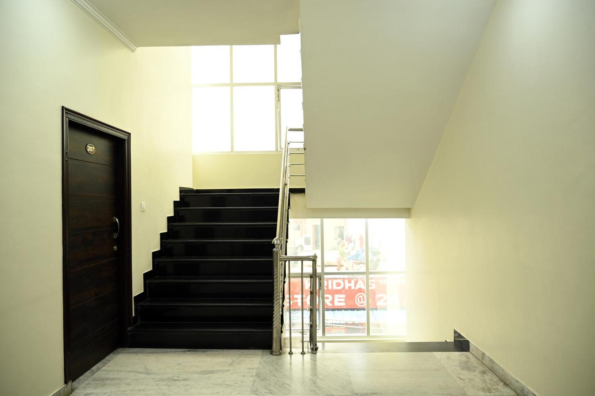 Hotel Pulse Inn Near Railway Station Τζαϊπούρ Εξωτερικό φωτογραφία