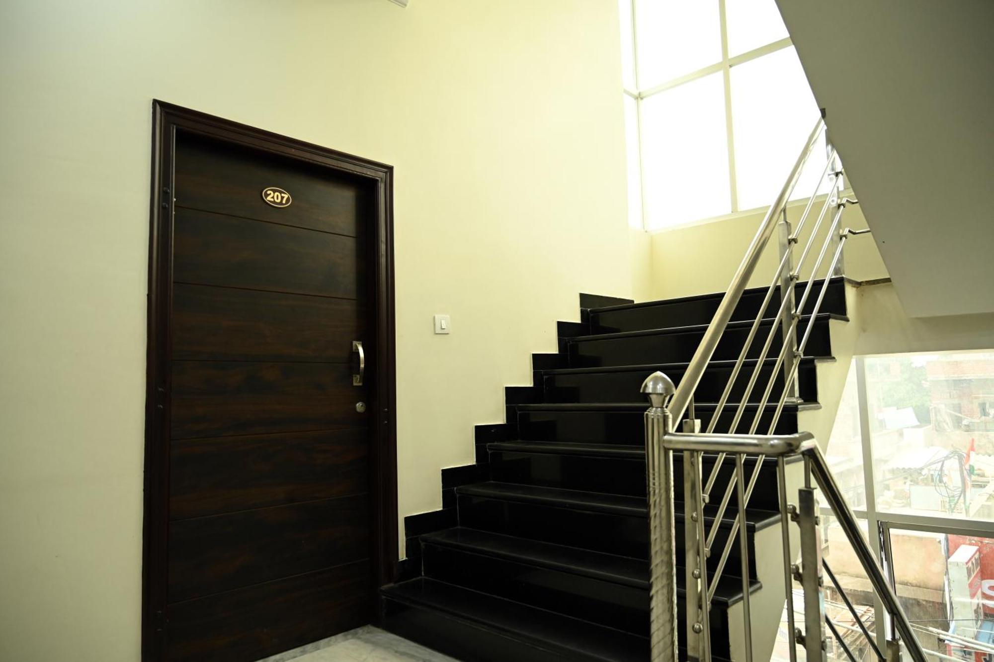 Hotel Pulse Inn Near Railway Station Τζαϊπούρ Εξωτερικό φωτογραφία